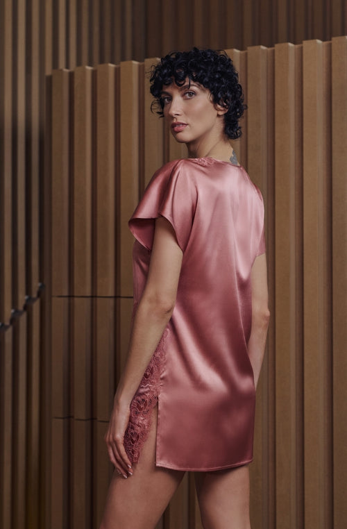 Bonnie short nightgown in satin with pink embroidery - Marjolaine - 4
