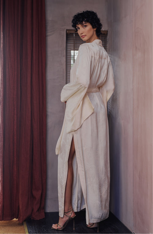 Beatrice long kimono in cream jacquard satin - Marjolaine - 3