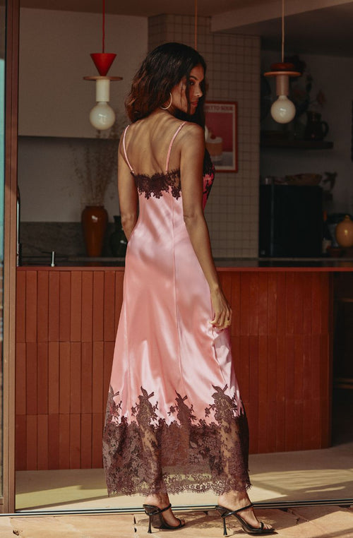 Calista long slit nightgown in pink silk adorned with lace - Marjolaine - 3