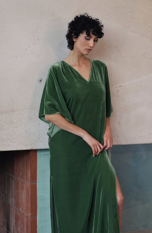 Bruna long dress in green velvet | Marjolaine lingerie