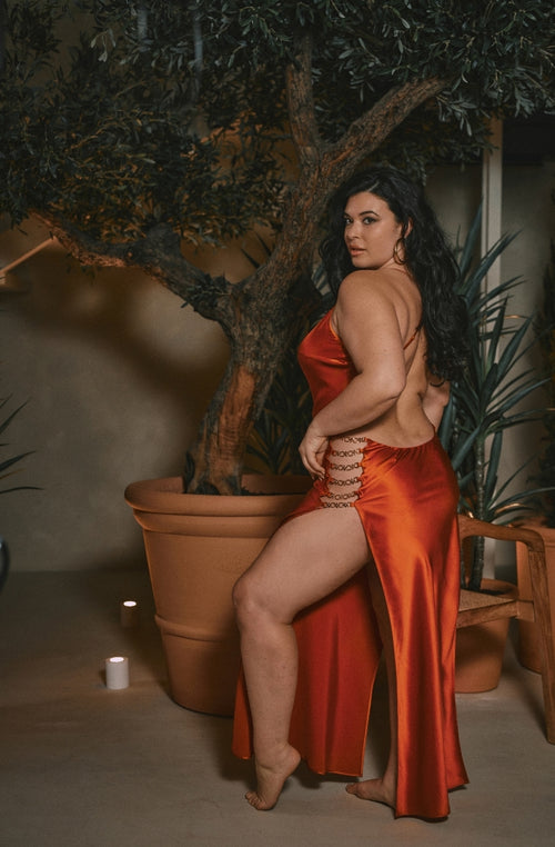 Désirée long backless orange silk nightgown | Marjolaine Lingerie