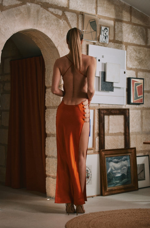 Désirée long backless orange silk nightgown - Marjolaine - 4
