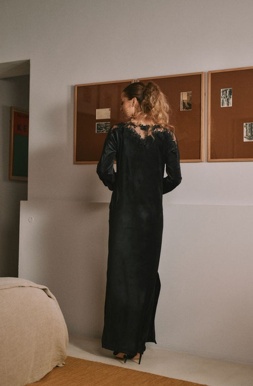 Daniella long black velvet and lace dress - Marjolaine - 3