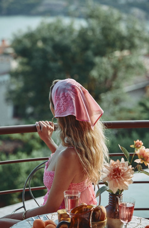 Calista headdress in silk chiffon and pink lace | Marjolaine lingerie