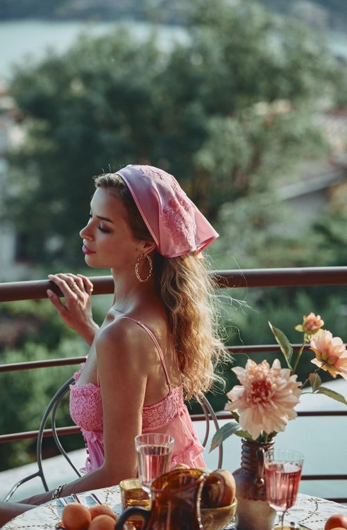Calista headdress in silk chiffon and pink lace | Marjolaine lingerie