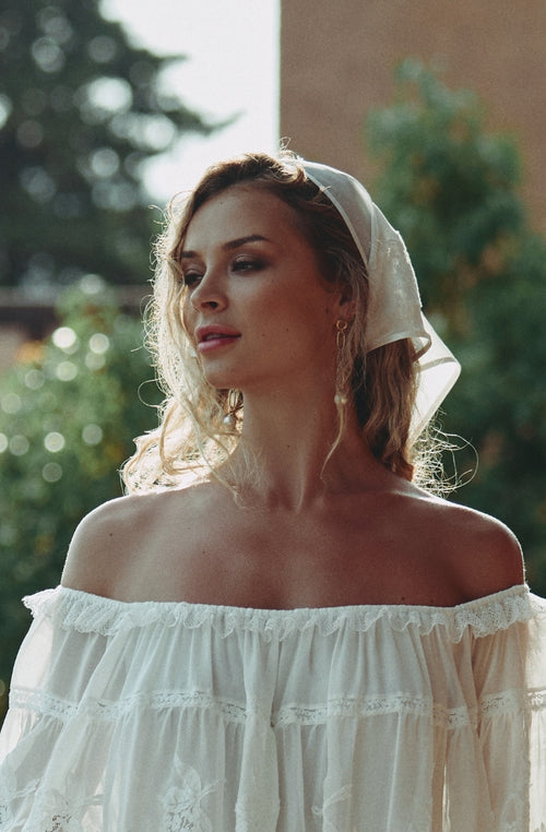 Coiffe Calista en mousseline de soie et dentelle blanche | Marjolaine lingerie