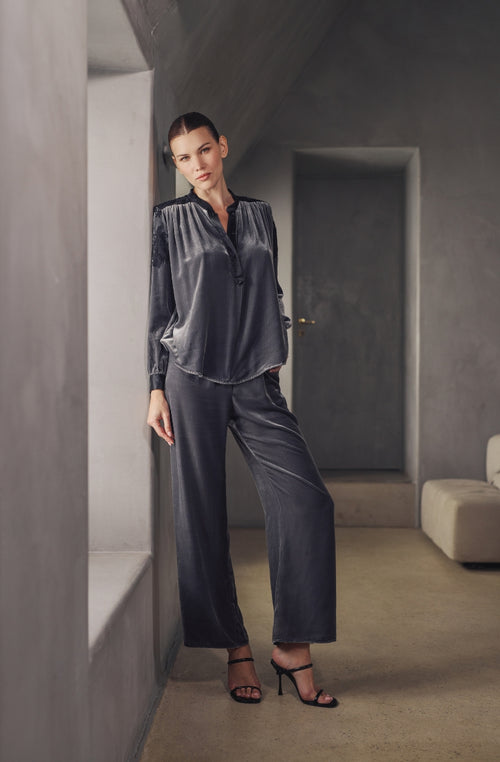 Pyjama Bruna en velours et dentelle grise | Marjolaine lingerie