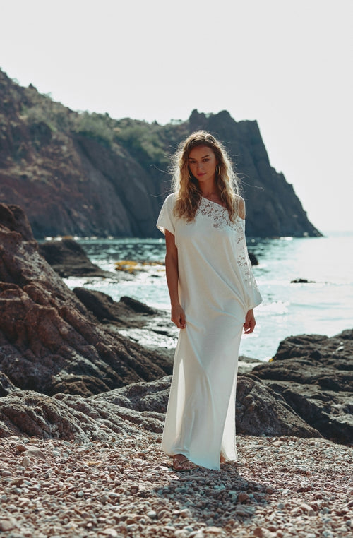 Céleste White Off-the-Shoulder Long Dress in Cotton Fleece and Lace | Marjolaine lingerie