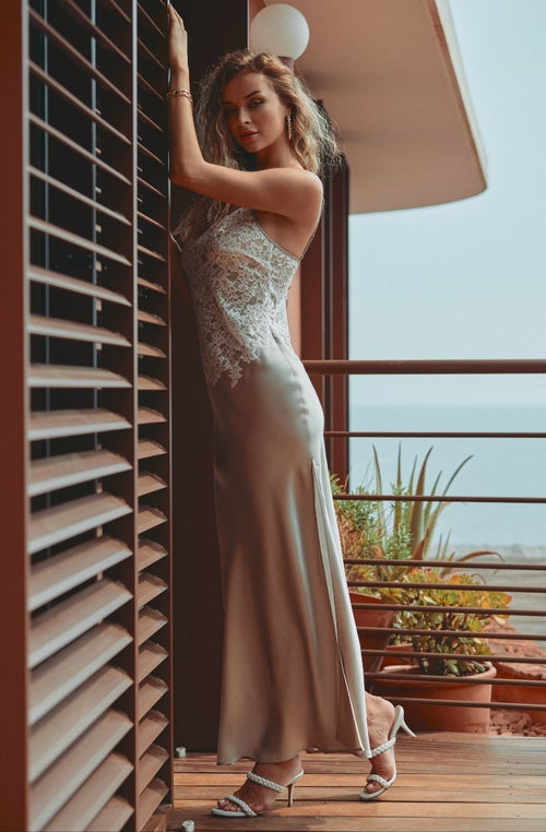 Langes Trägerkleid aus Spitze und grauer Seidensatin Carmela - Marjolaine - 4