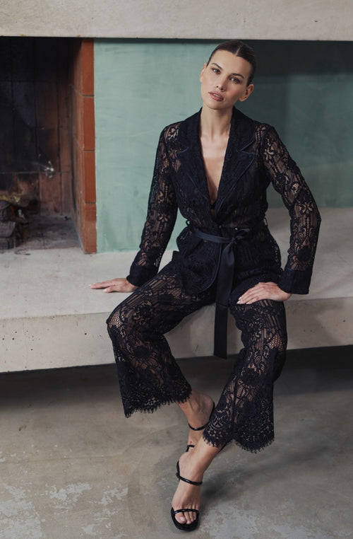 Veste tailleur en dentelle noire Branda - Marjolaine - 3