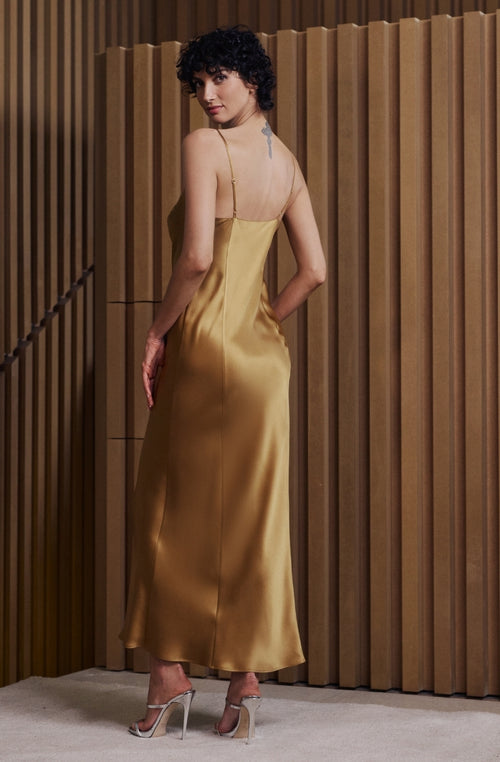 Bénédicte long silk nightie with a neckline trimmed with hazelnut lace | Marjolaine lingerie