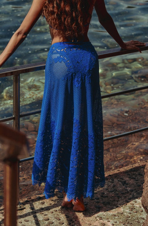 Céleste long pareo in blue mesh and lace | Marjolaine lingerie