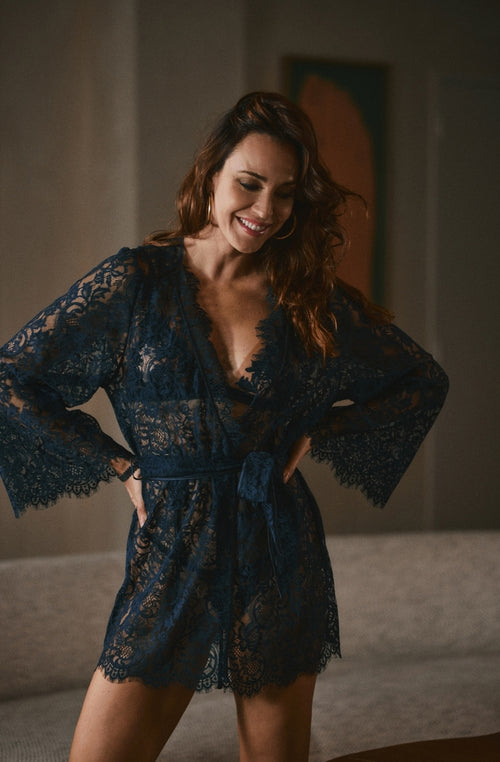Désirée blue lace short kimono | Marjolaine Lingerie