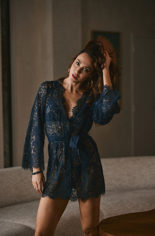 Désirée blue lace short kimono | Marjolaine Lingerie