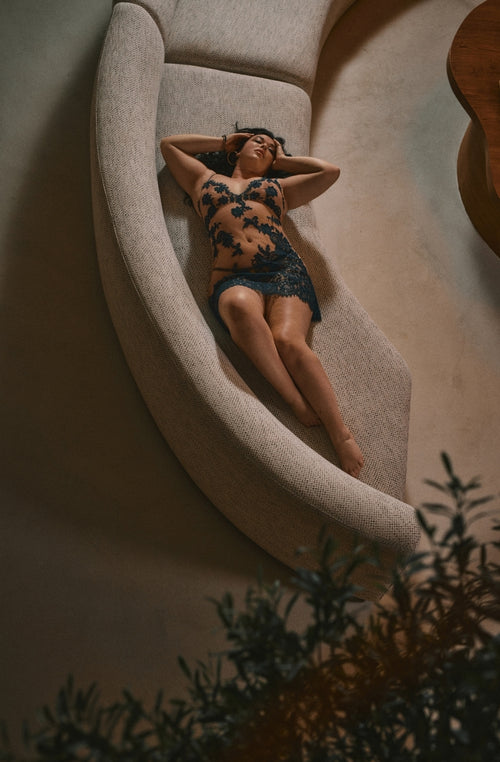 Désirée sensual chemise in tulle embellished with blue lace | Marjolaine Lingerie