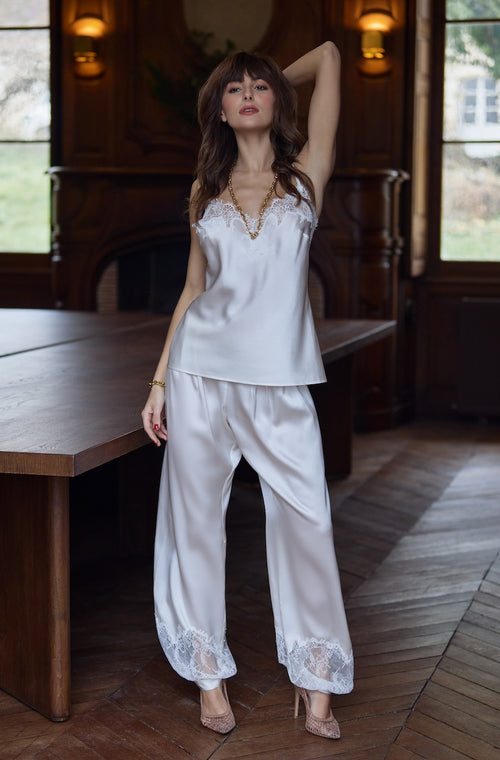 Satin camisole with white lace neckline - Marjolaine - 3